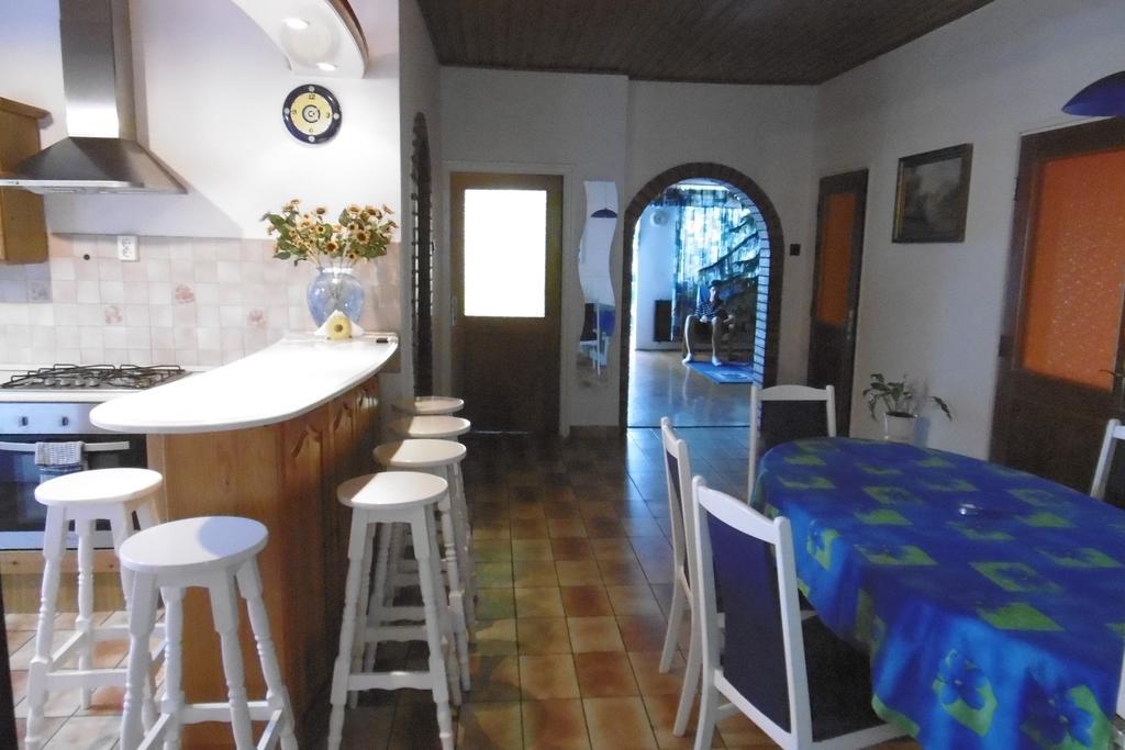 Panoráma Vendégház Apartamento Balatonszepezd Quarto foto